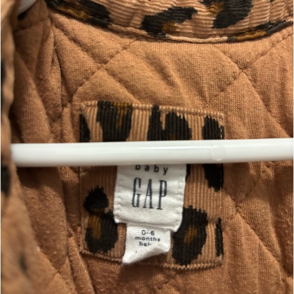 Baby Gap leopard print quilted jacket sz 0-6 months - Picture 4 of 5